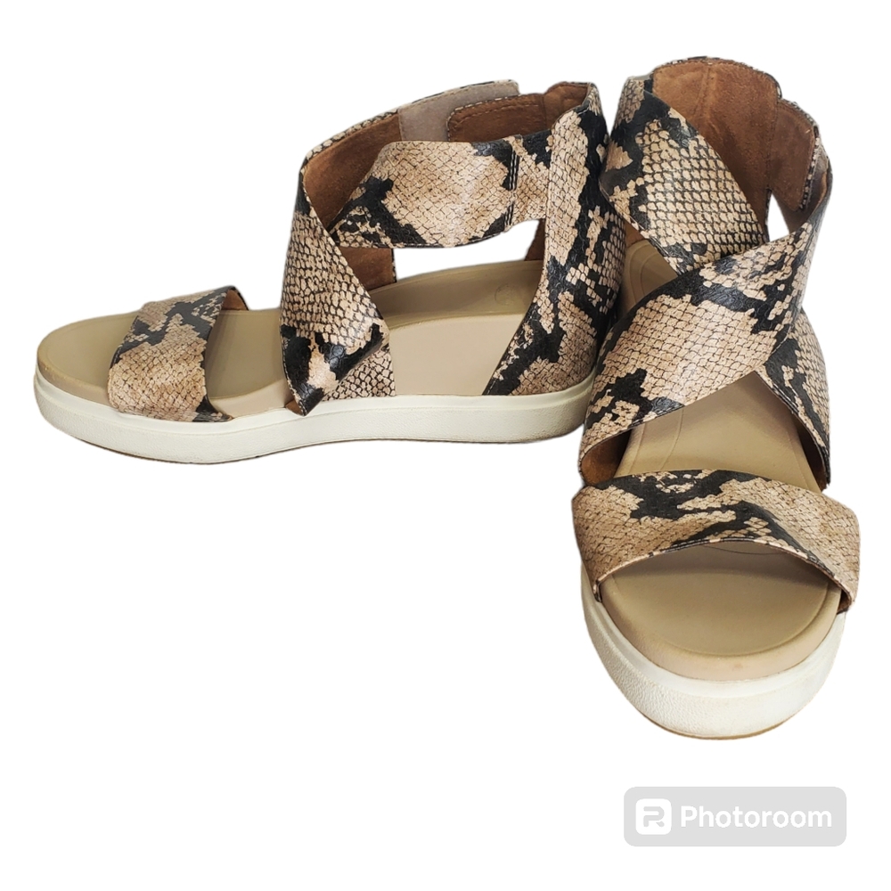 Dr Scholls snake skin printed criss cross Shoes size 9